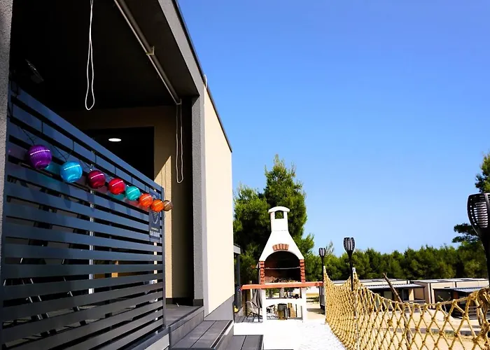 Homes With Pool - بيت للعطل