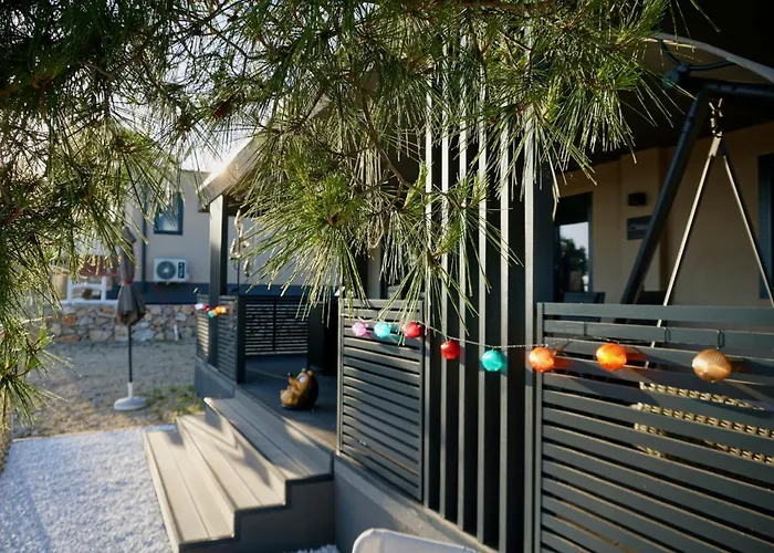 Homes With Pool - *