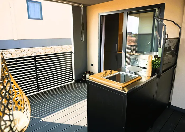Homes With Pool - بيت للعطل *