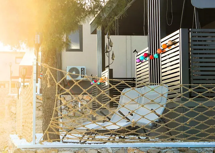 Homes With Pool - بيت للعطل دراغ