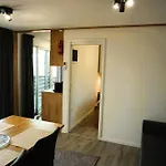 Homes With Pool - 펜션 *