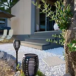 Homes With Pool - 드라게