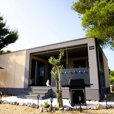 Homes With Pool - Premiumholidays -