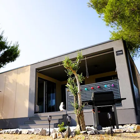 Homes With Pool - Premiumholidays - Holiday home
