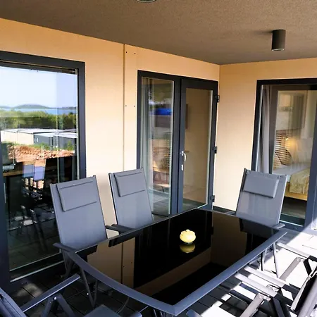 Homes With Pool - Premiumholidays -