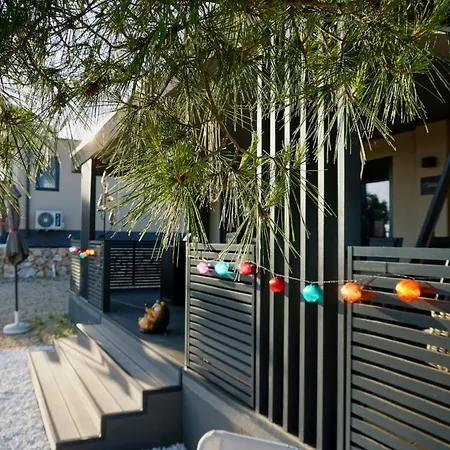 Homes With Pool - Premiumholidays - *