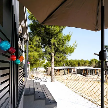 Homes With Pool - Premiumholidays - Holiday home